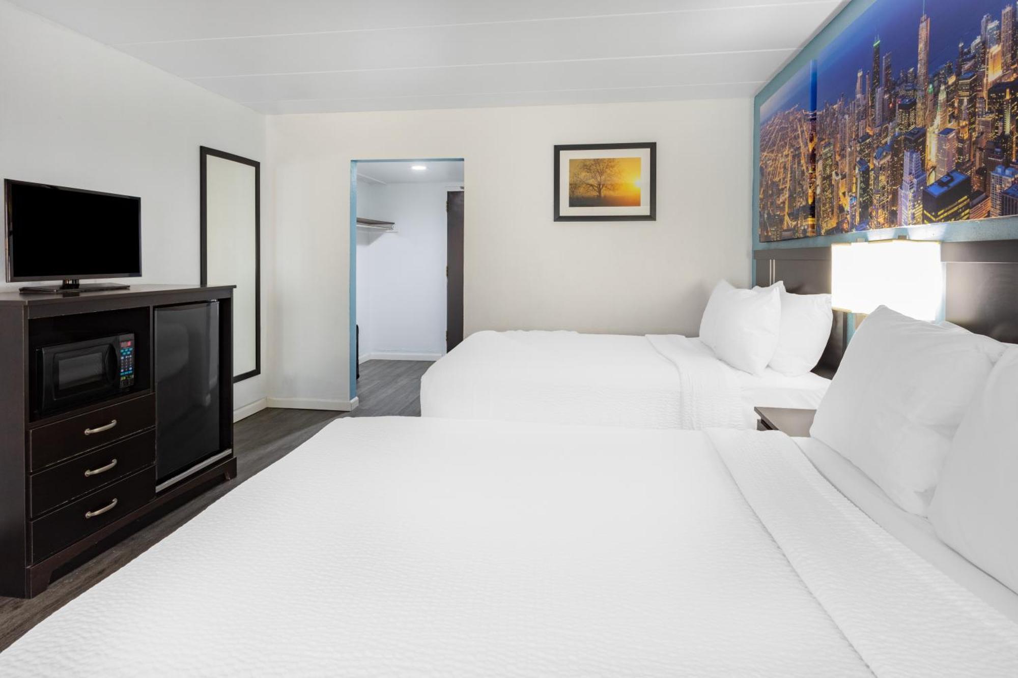 Days Inn By Wyndham Livonia Canton Detroit Номер фото
